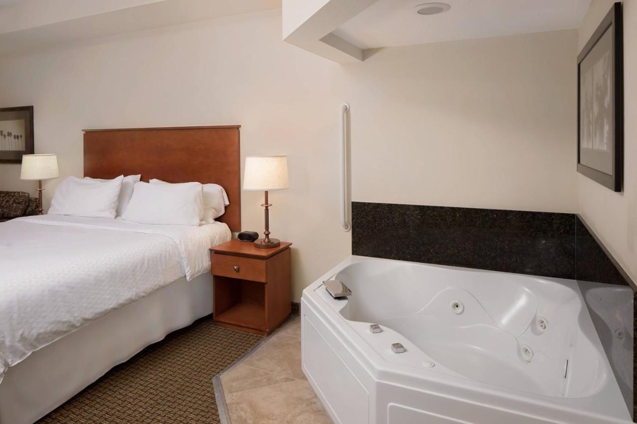 Four Points By Sheraton Fort Myers Airport Zewnętrze zdjęcie